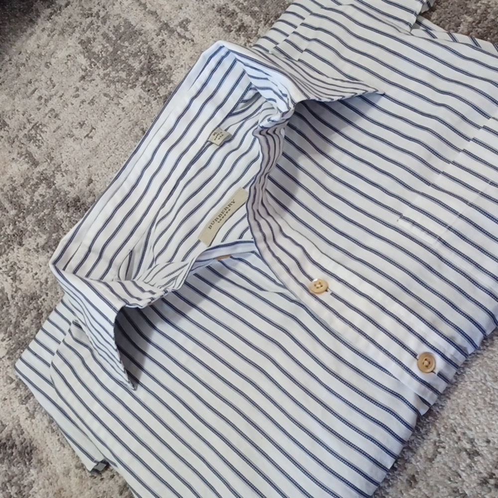 Burberry, men's shirt, dress or casual, button down, size XL, pin striped, white